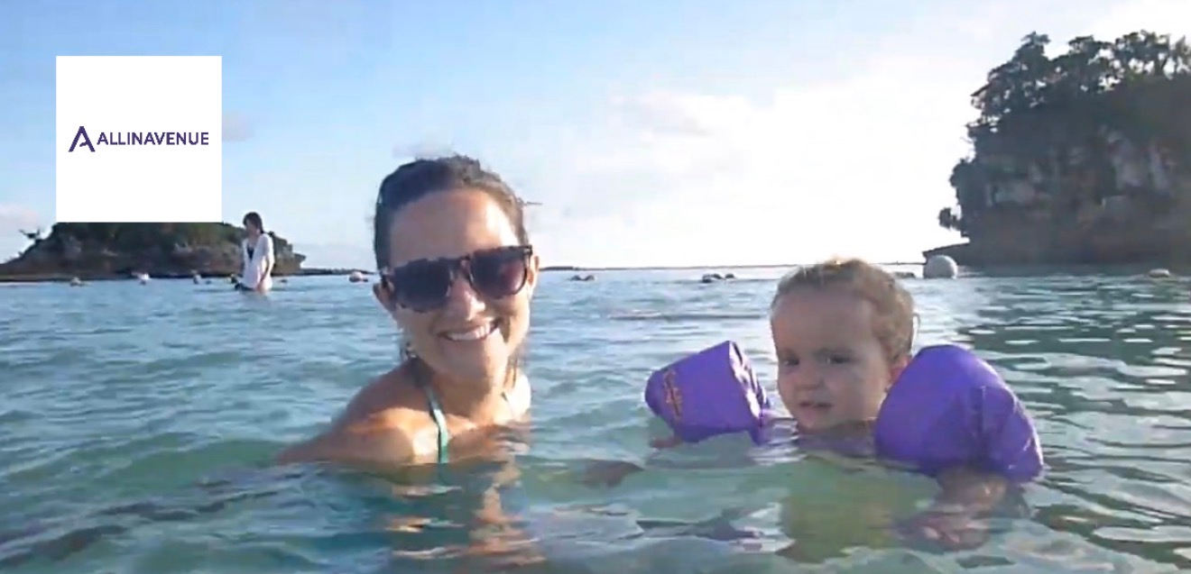 This mother and daughter thought they were alone in the water. What appears behind them seconds later brings tears.Video