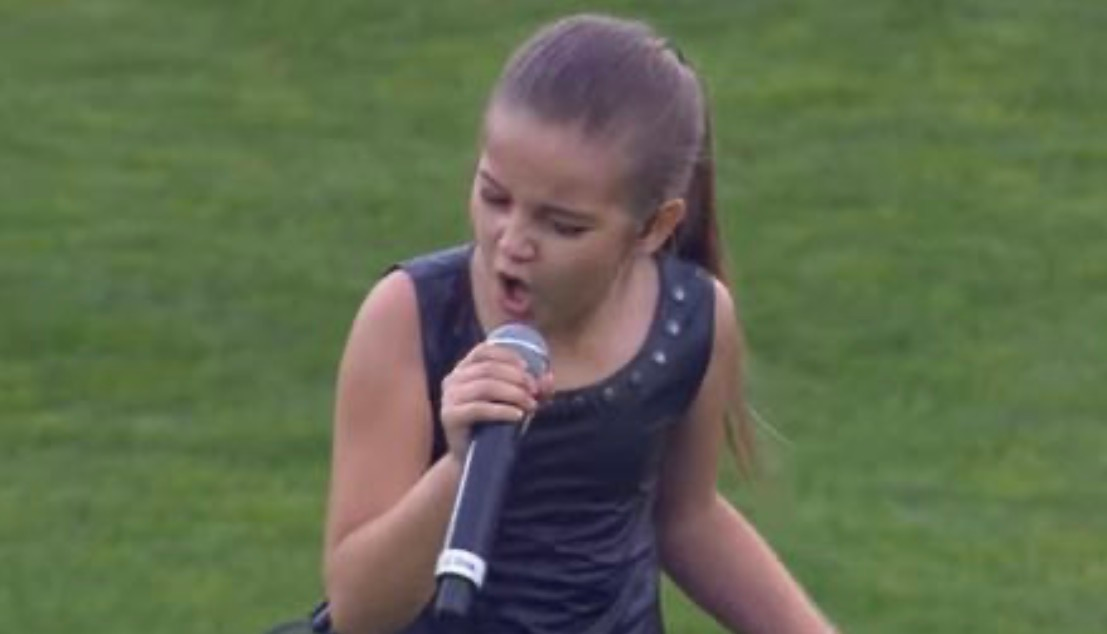 Viral Performance: Young Girl Stuns Crowd with ‘We Will Rock You’ Cover