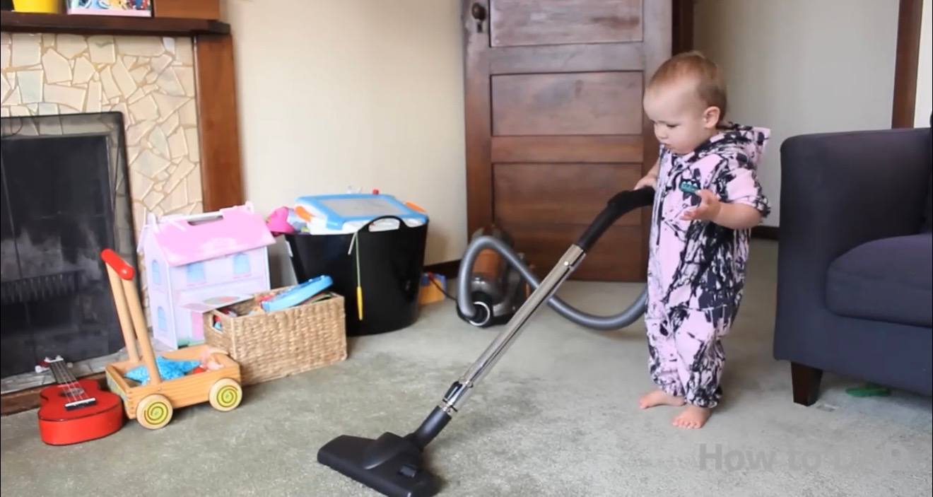 This Dad’s Funny Parenting Hack Turns Housework Into a Laugh-Out-Loud Moment…