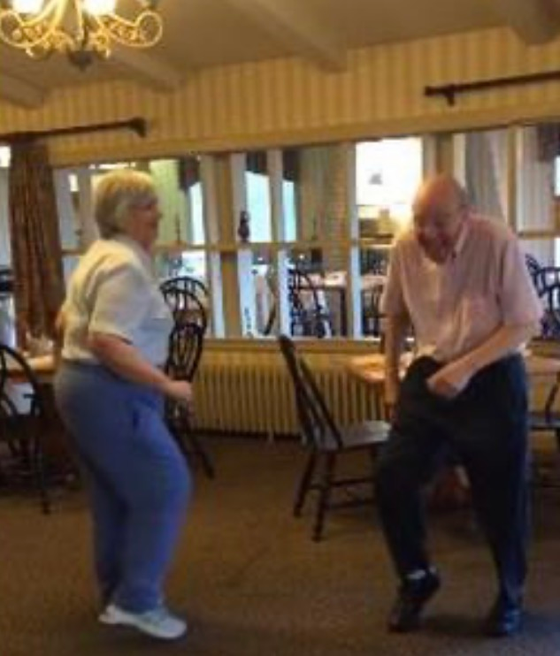 This Elderly Couple Turned a Quiet Restaurant Into a Dance Floor—And No One Saw It Coming…