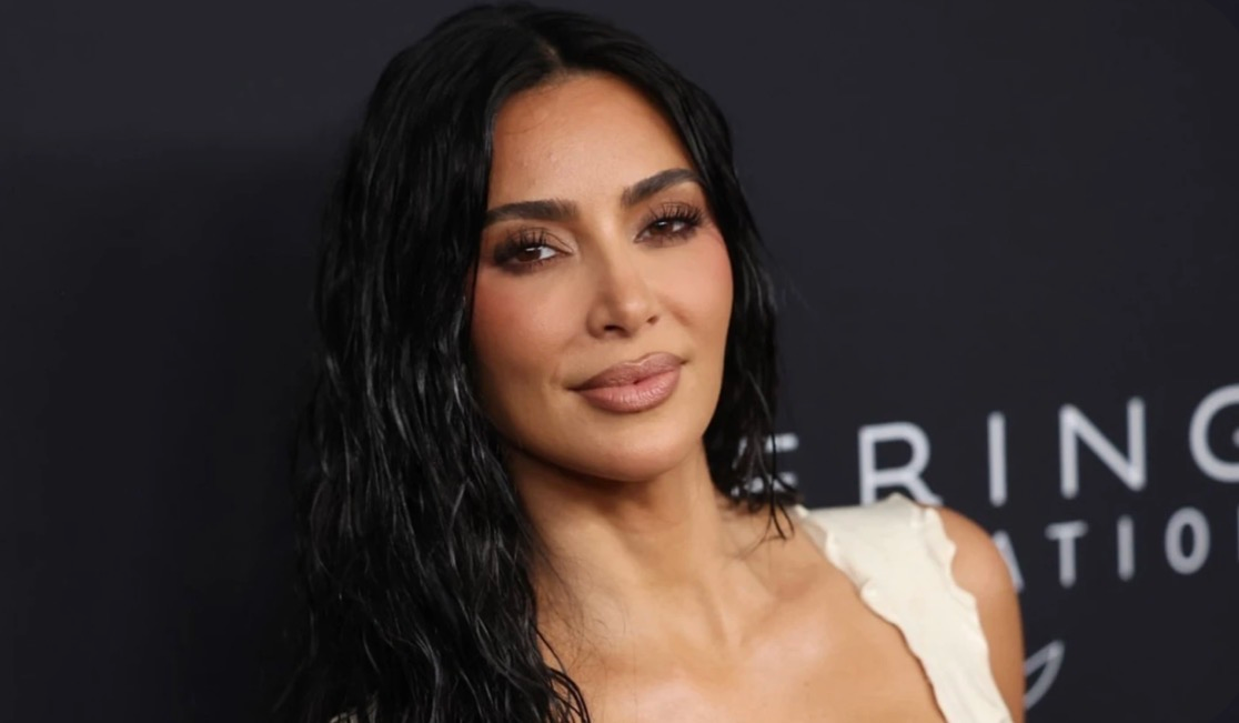Kim Kardashian Sparks Dating Buzz with Lewis Hamilton at Coachella…