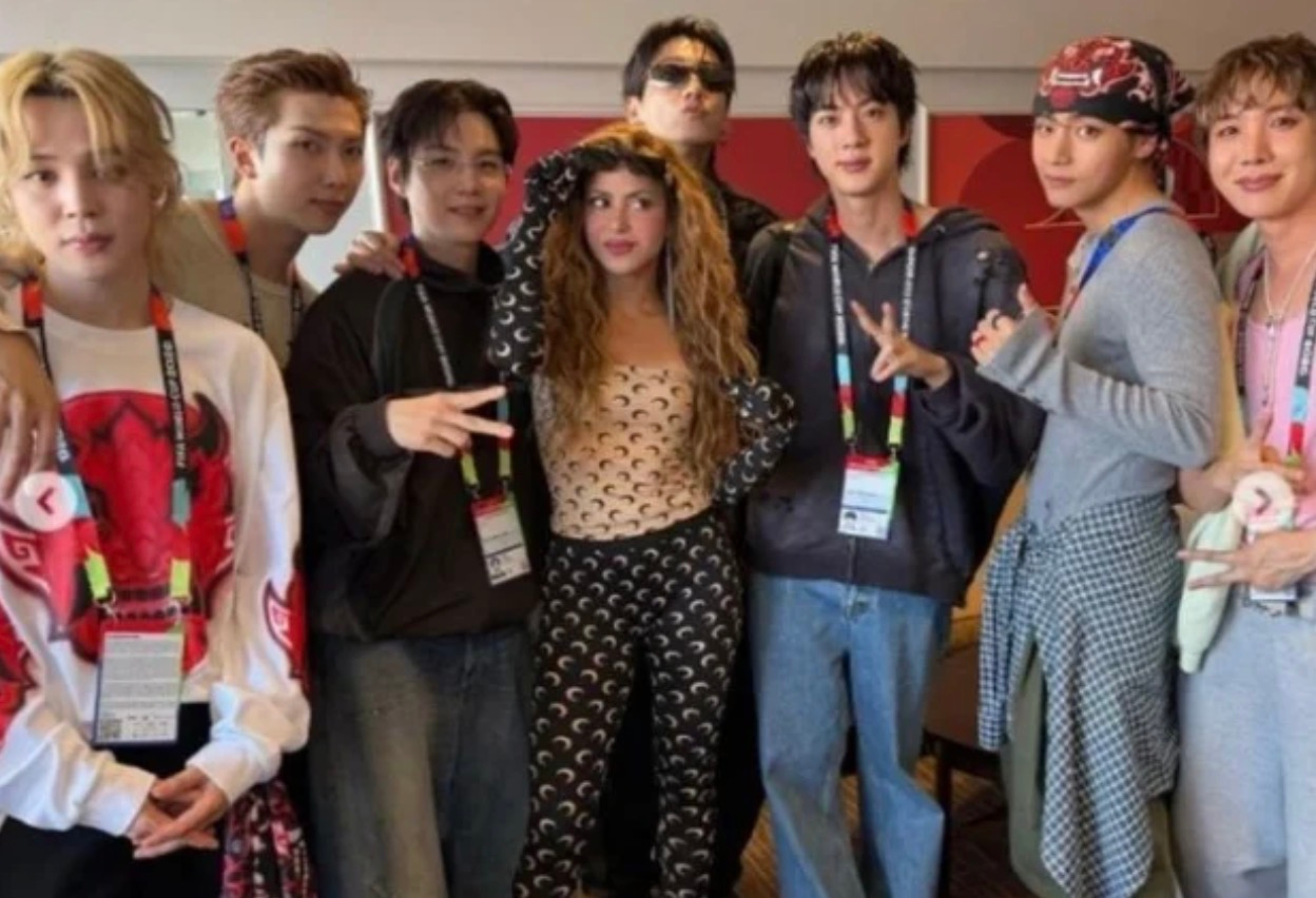 Shakira Shares Heartwarming BTS Backstage Photo and Surprises Fans Speaking Korean